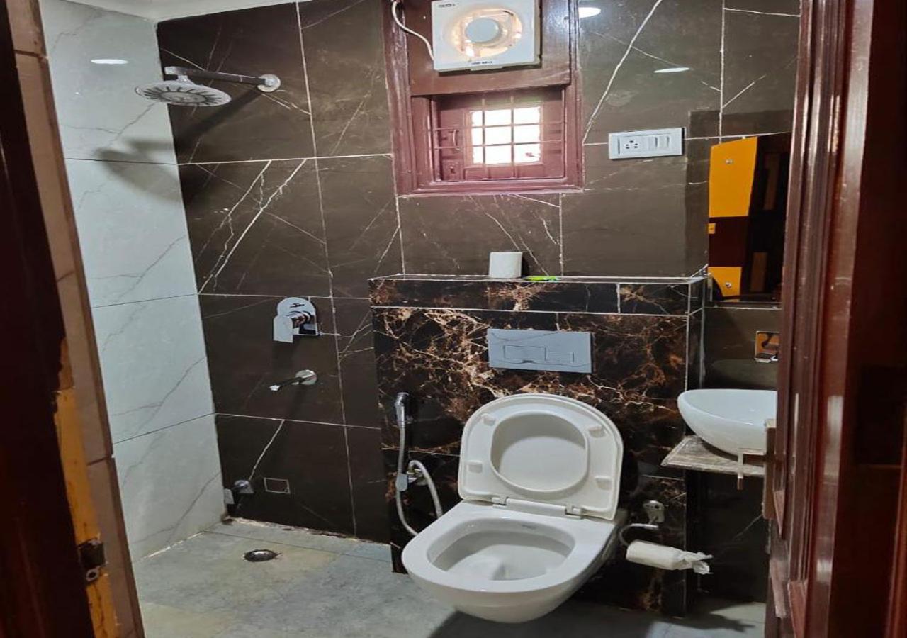 Hotel Olive & Blue - Govt Approved Hotel Near Delhi Airport Nova Deli Exterior foto